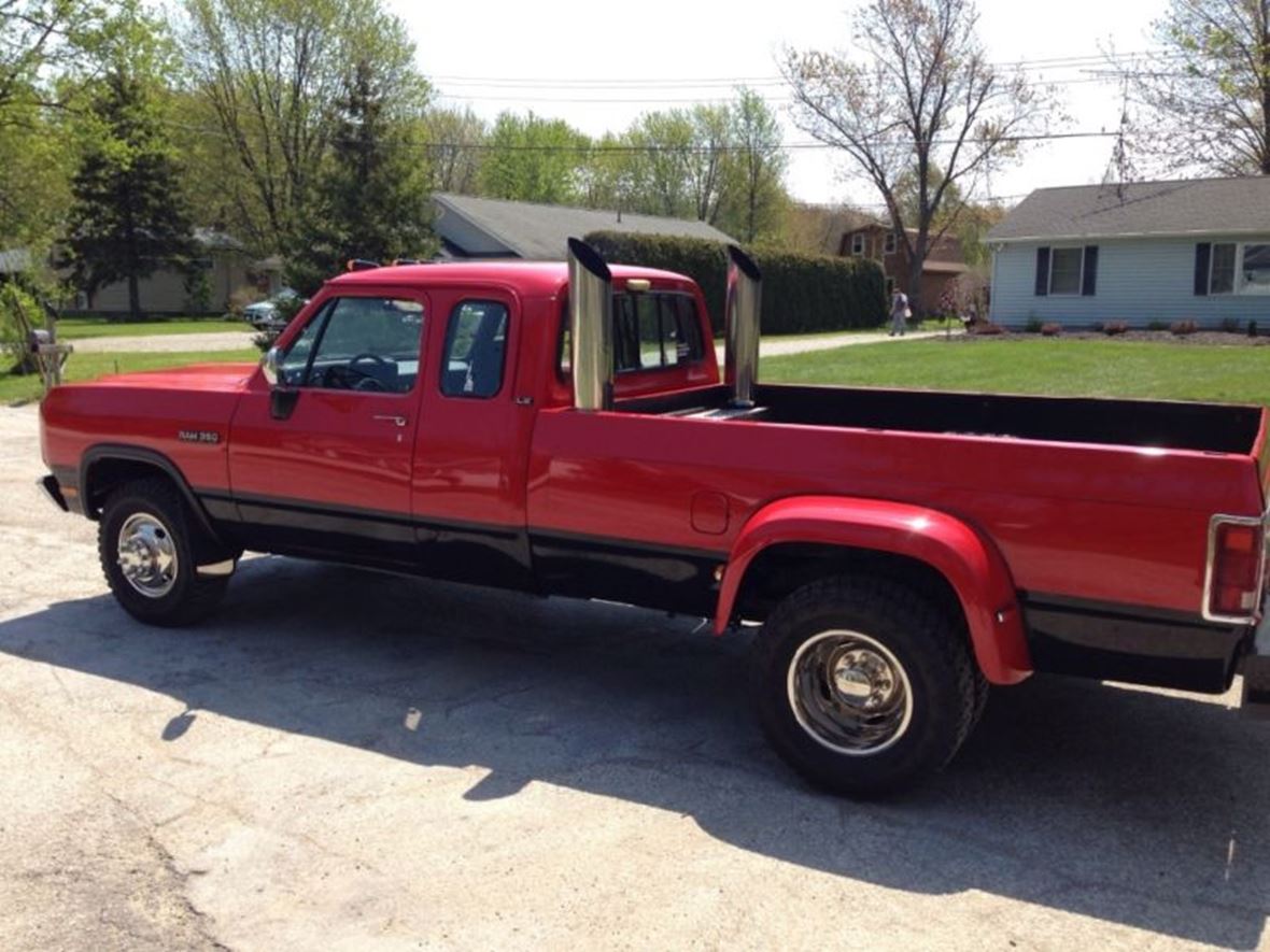 1993 Dodge Ram 3500 for sale by owner in Crooksville