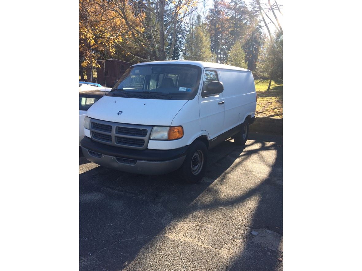 2000 Dodge Ram Van for sale by owner in Shelter Island