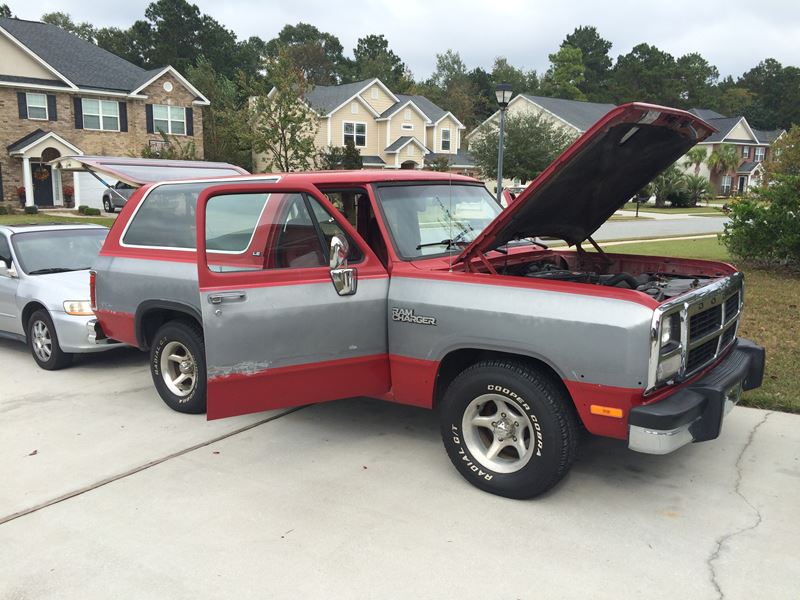 1991 Dodge Ramcharger Classic Car Pooler, GA 31322