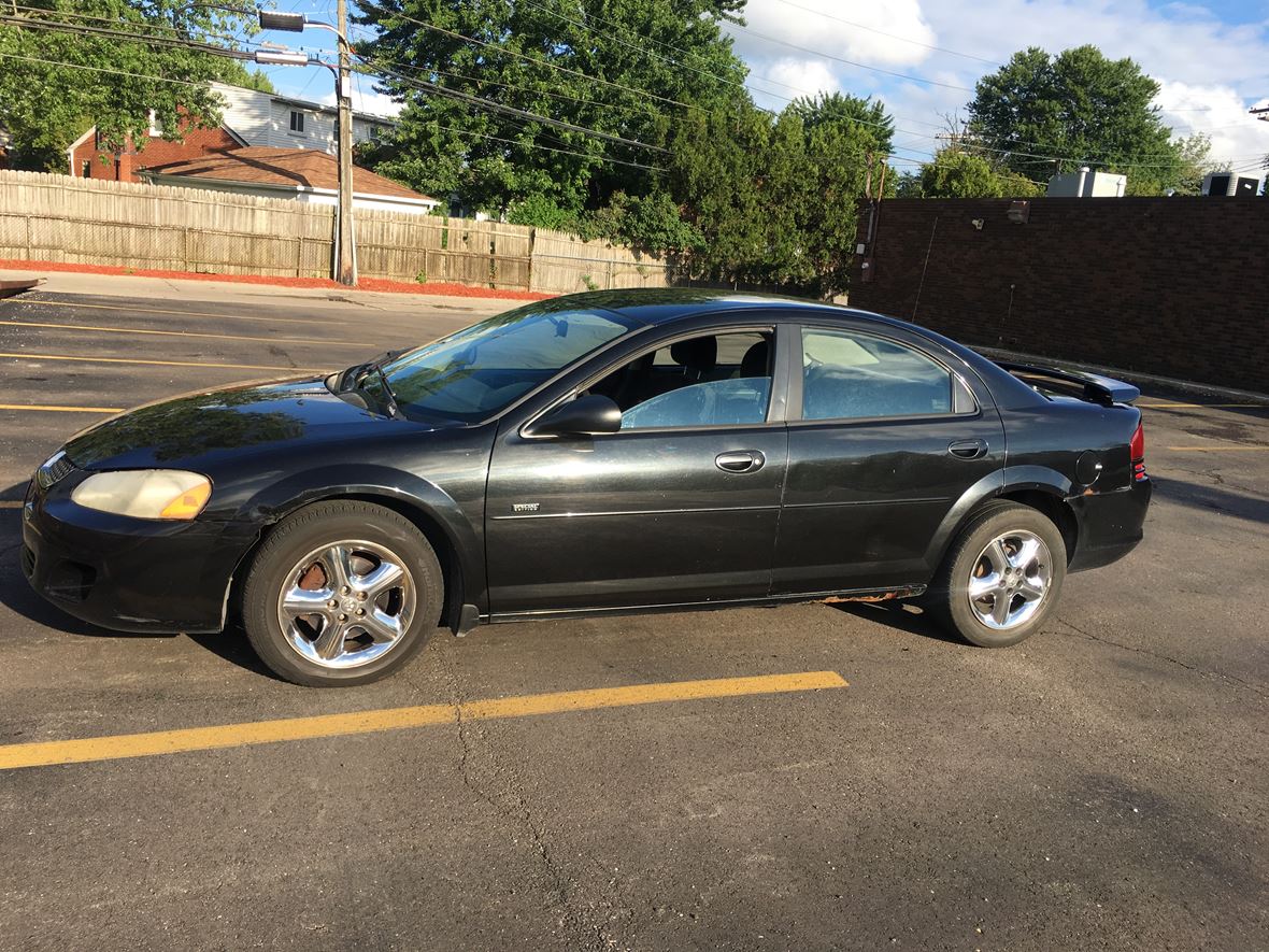 2005 Dodge Stratus for sale by owner in Harper Woods