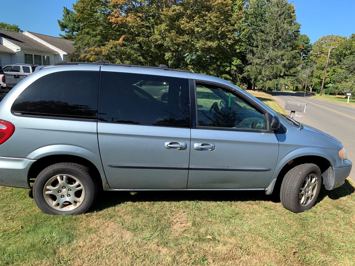 2004 Dodge SXT for sale by owner in Branford