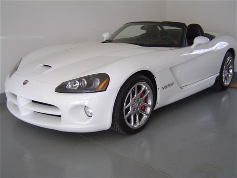 2004 Dodge Viper for sale by owner in SAINT PAUL