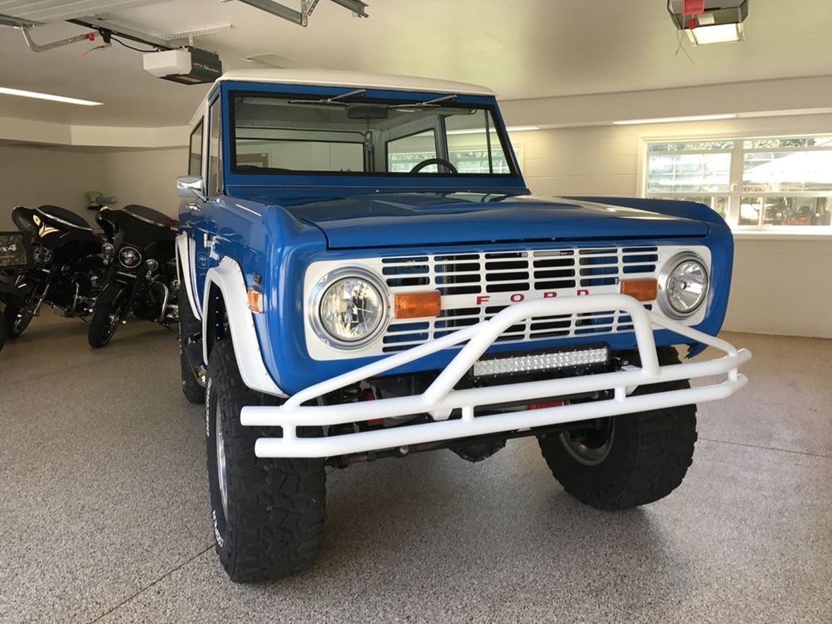 1974 Ford Bronco for sale by owner in Miami