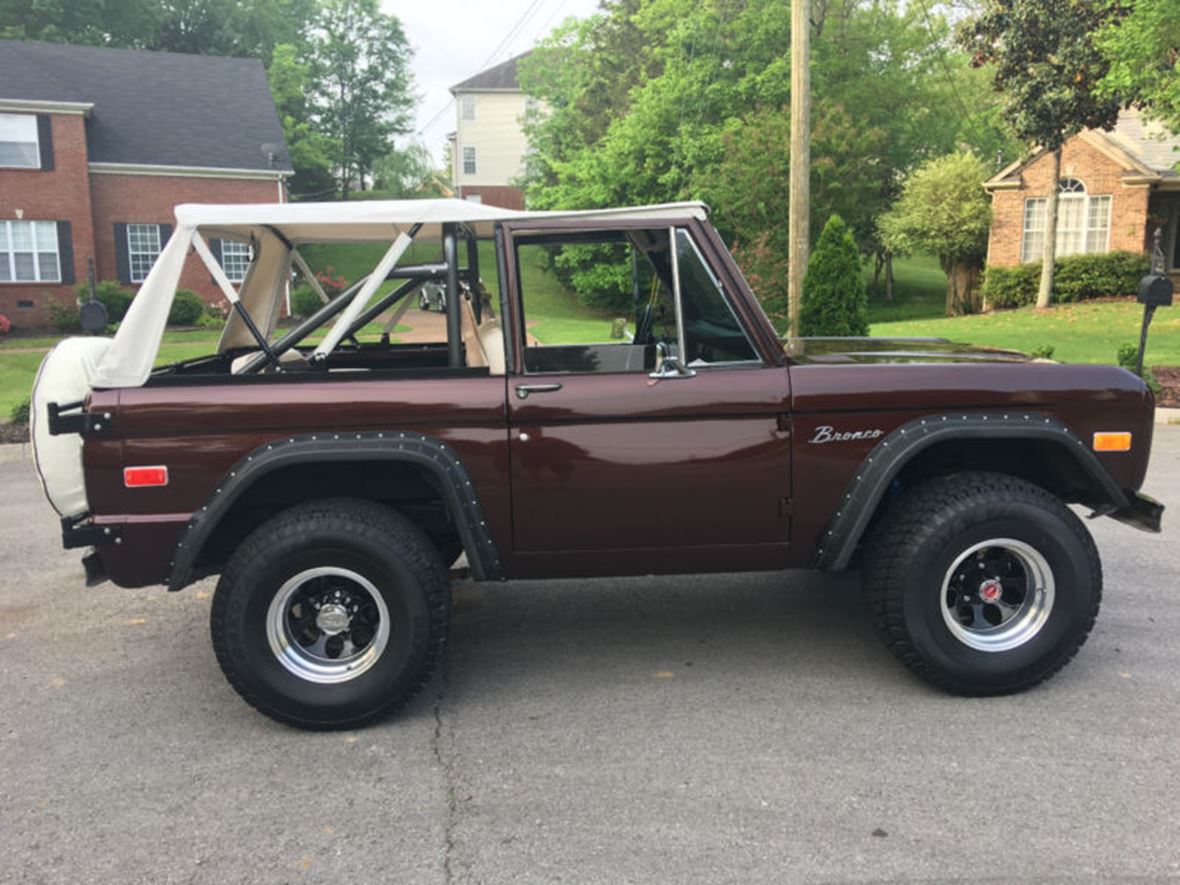 1975 Ford Bronco for sale by owner in Starkville