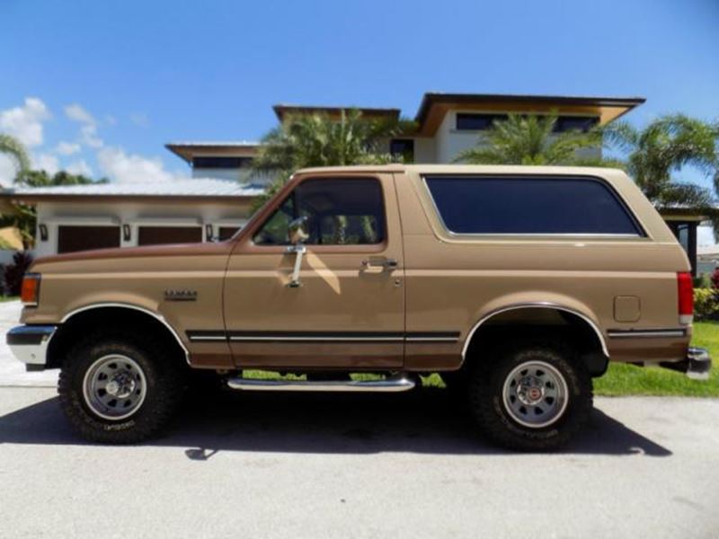1989 Ford Bronco for sale by owner in Geneva