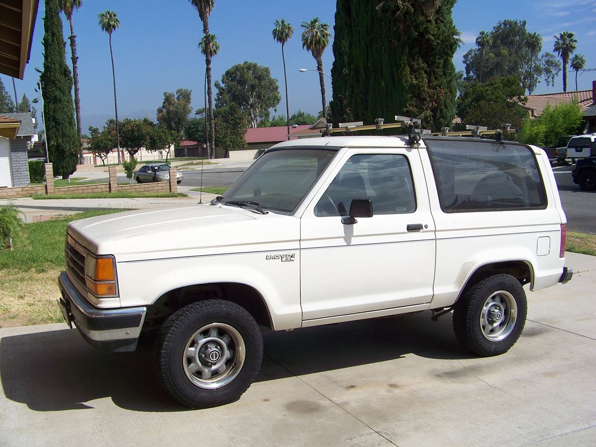 1990 Ford Bronco II for sale by owner in Riverside