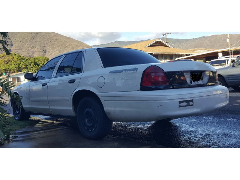 2003 Ford Crown Victoria for Sale by Owner in Waianae, HI 96792