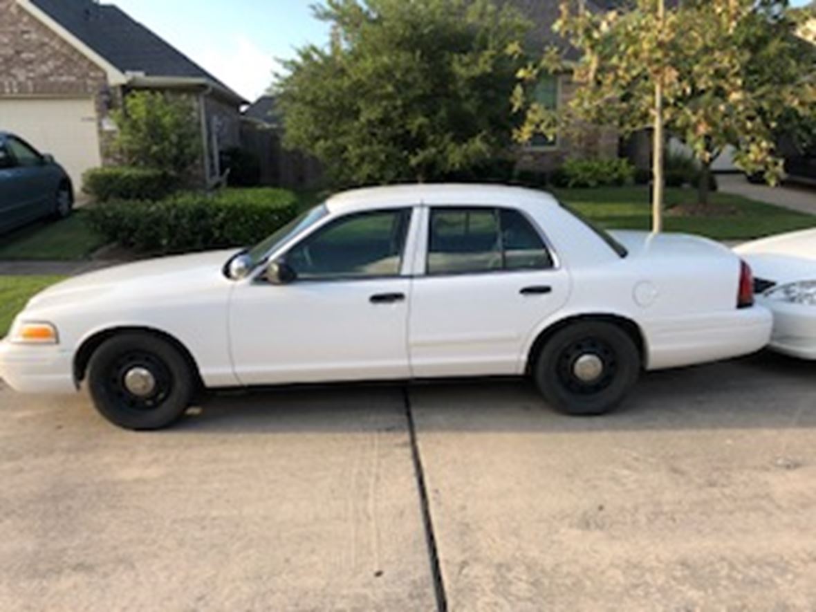 2008 Ford Crown Victoria for sale by owner in Conroe