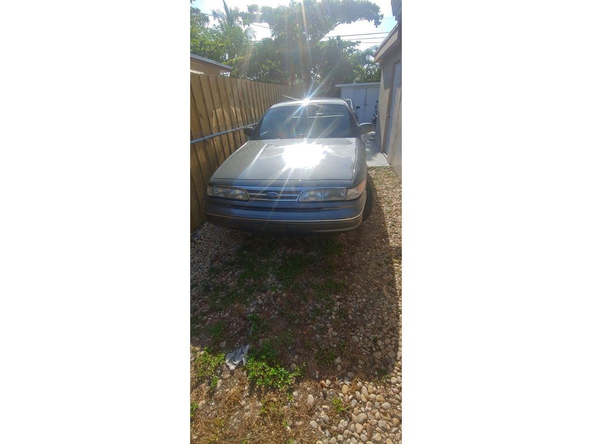 1997 Ford Crown Victoria police package for sale by owner in Fort Lauderdale