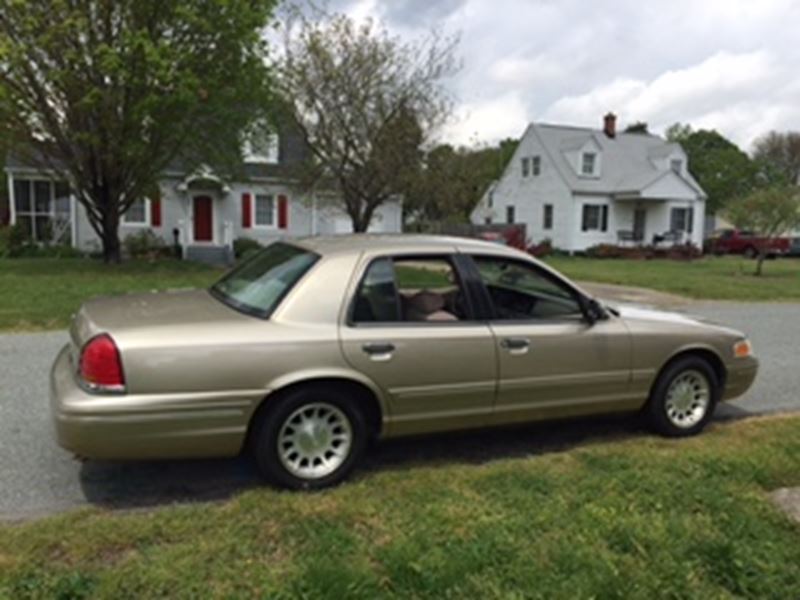 1999 Ford Crown Victoria XL Classic Car Newport News, VA 23628
