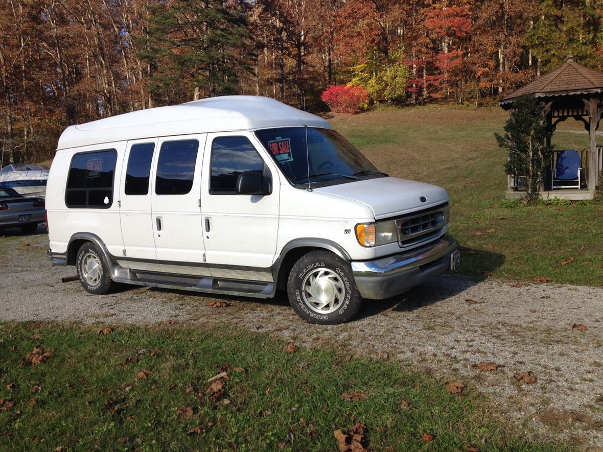 1998 Ford E-150 for sale by owner in West Portsmouth