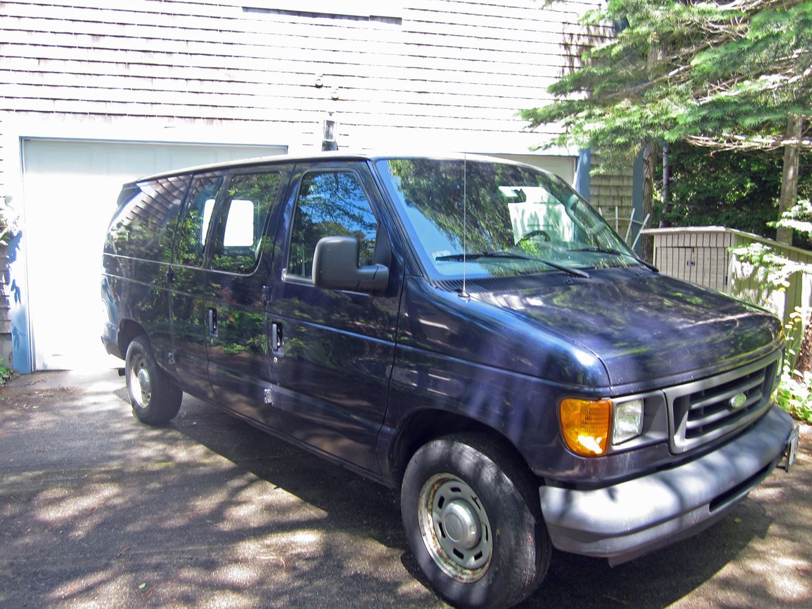2004 Ford E-150 for sale by owner in Eastham