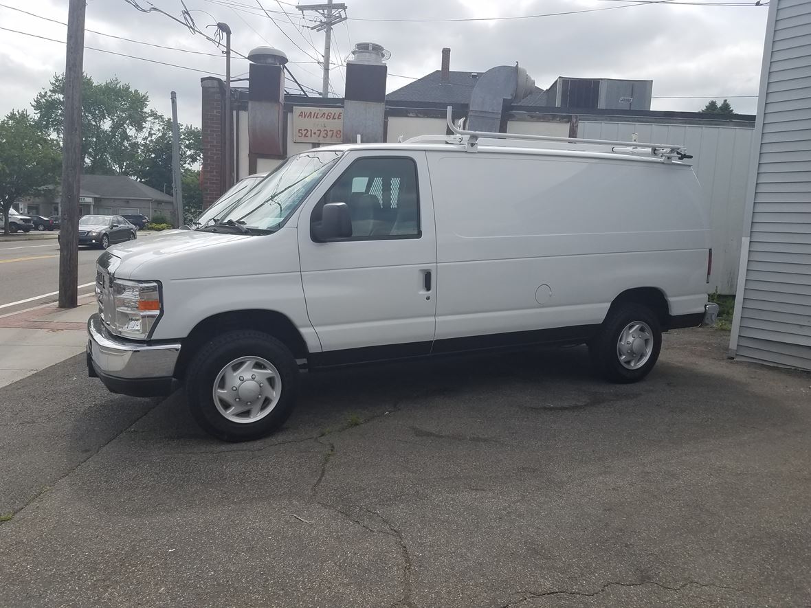 2008 Ford E150 for Sale by Owner in Cranston, RI 02920
