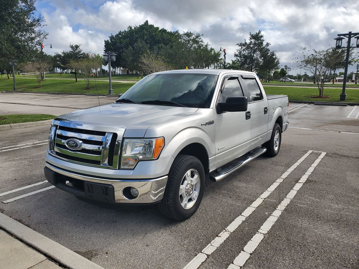 2011 Ford E-150 for sale by owner in West Palm Beach