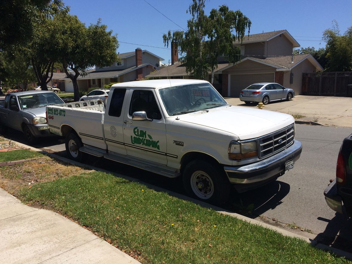 1993 Ford E-250 for sale by owner in Hayward