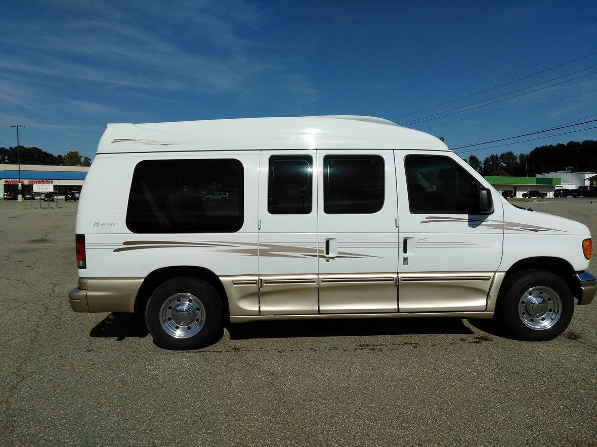 2003 Ford E-250 for sale by owner in Cabot