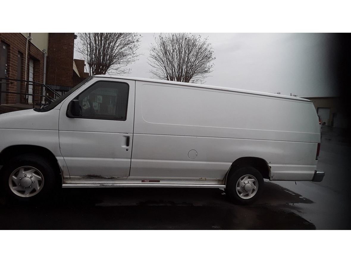 2003 Ford E-250 for sale by owner in Pineville