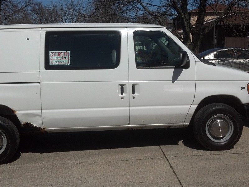 1999 Ford E-350 for sale by owner in COLUMBUS