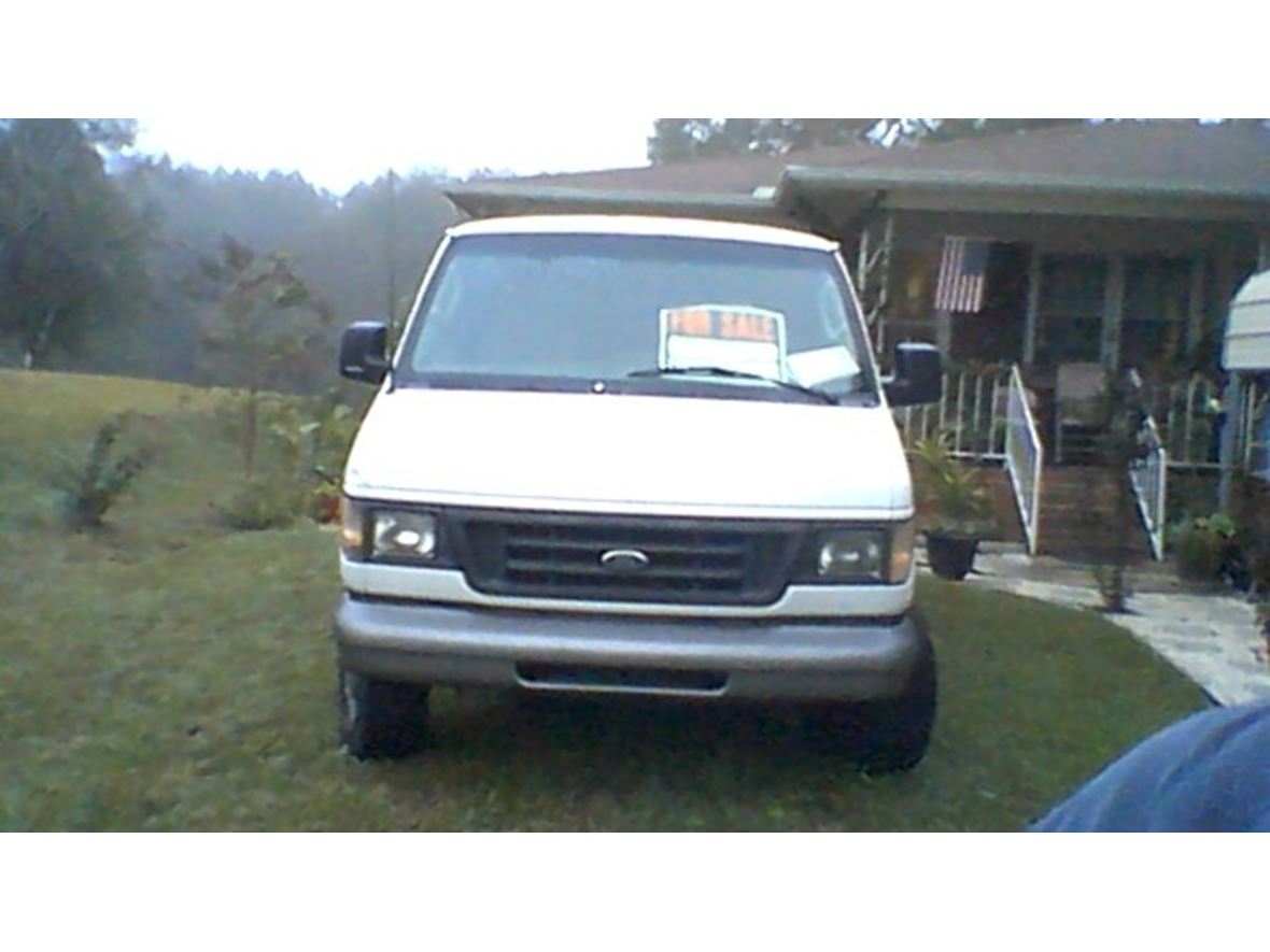 2003 Ford E-350 for sale by owner in Anniston