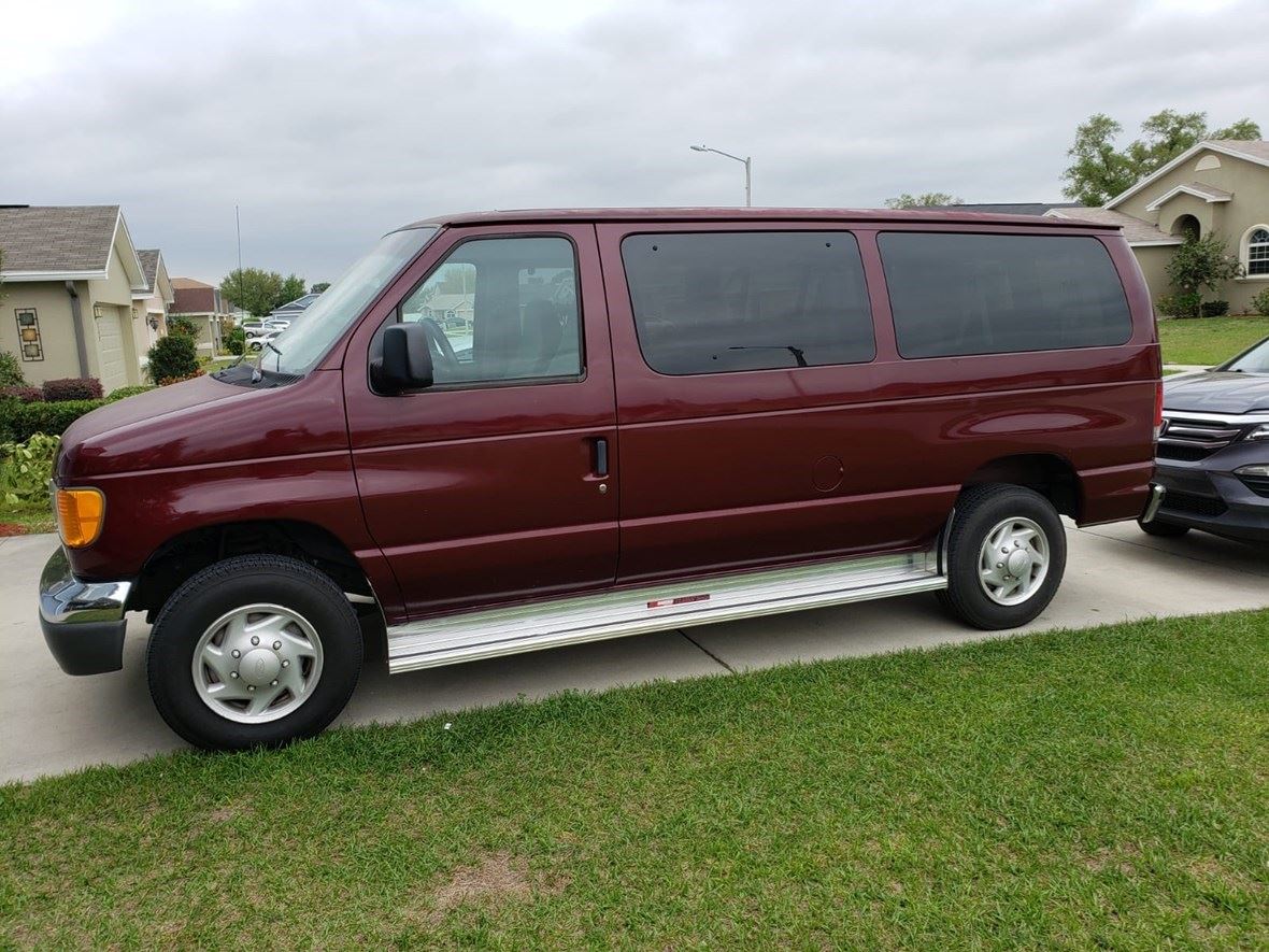 2005 Ford E-350 for sale by owner in Winter Haven
