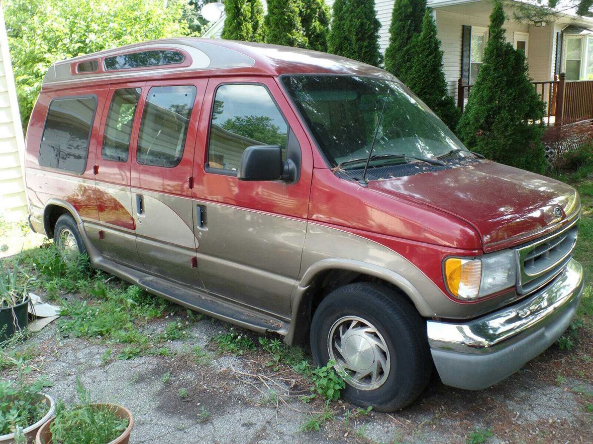 2001 Ford ESeries Van for Sale by Owner in Ypsilanti, MI 48197
