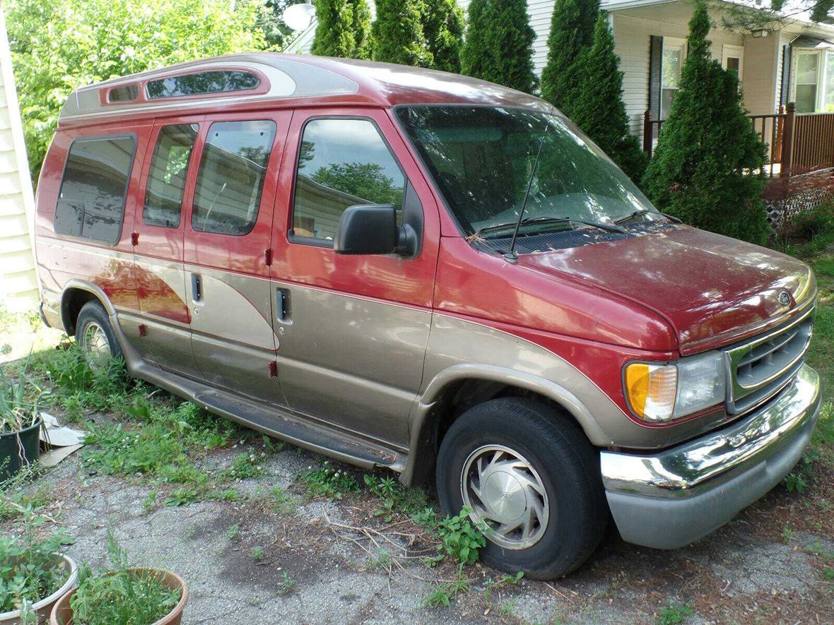 2001 Ford E-Series Van for sale by owner in Ypsilanti