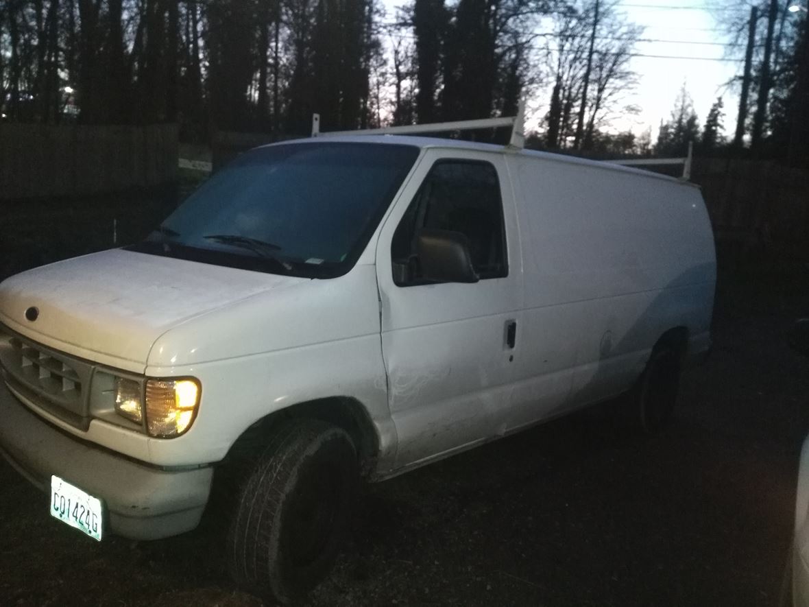 1998 Ford Econoline Cargo van for sale by owner in Auburn