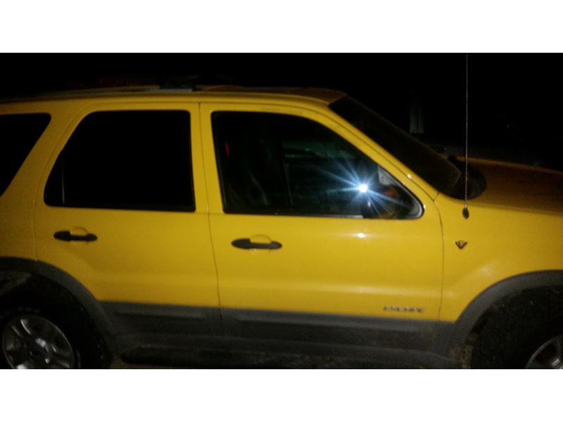2001 Ford Escape for sale by owner in Perryville