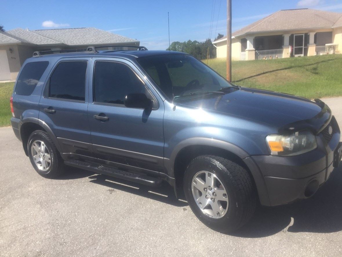 2005 Ford Escape for sale by owner in Lehigh Acres