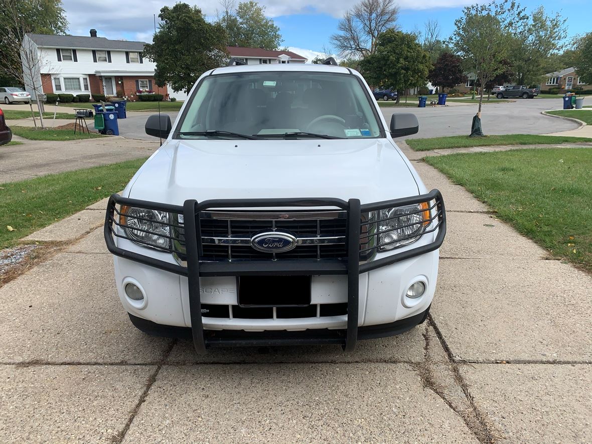 2008 Ford Escape for sale by owner in Buffalo