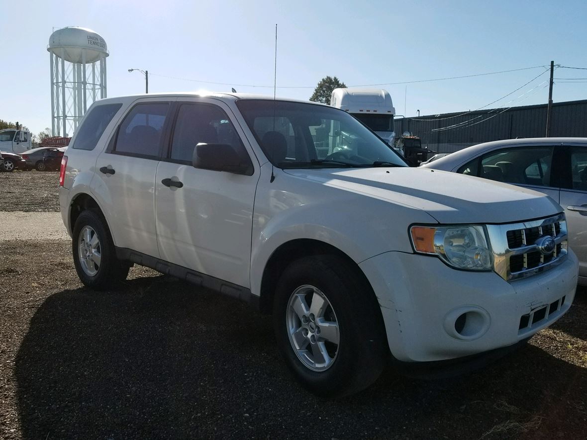 2009 Ford Escape for sale by owner in Union City