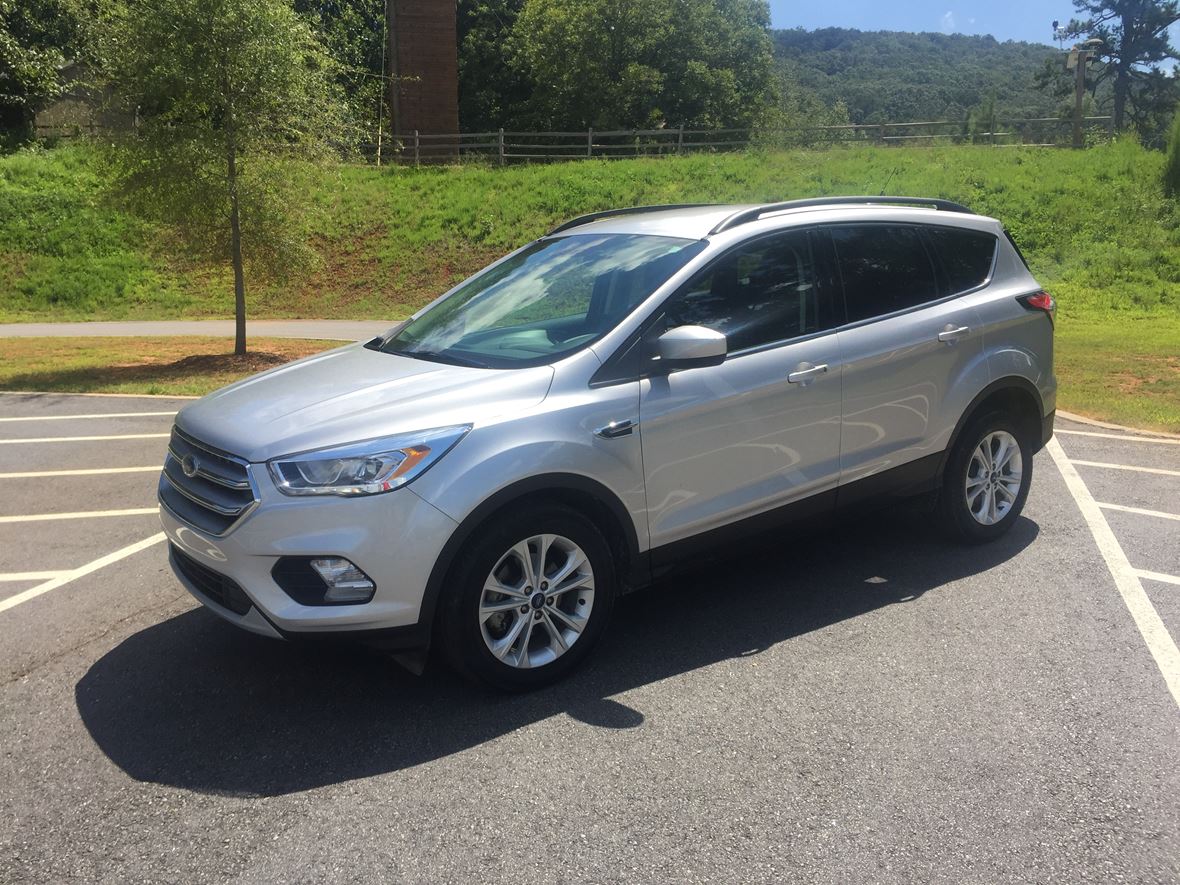 2017 Ford Escape for sale by owner in Cumming