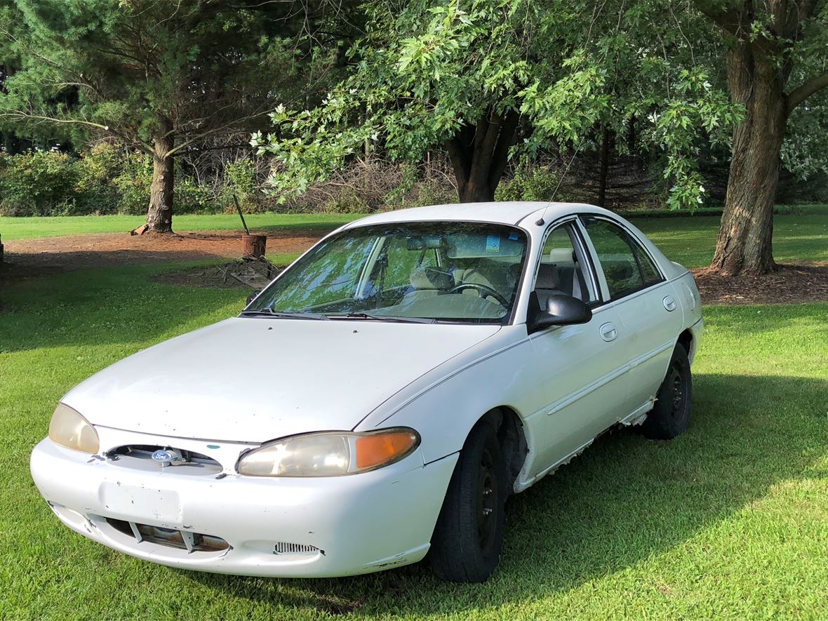 2000 Ford Escort for sale by owner in Warsaw