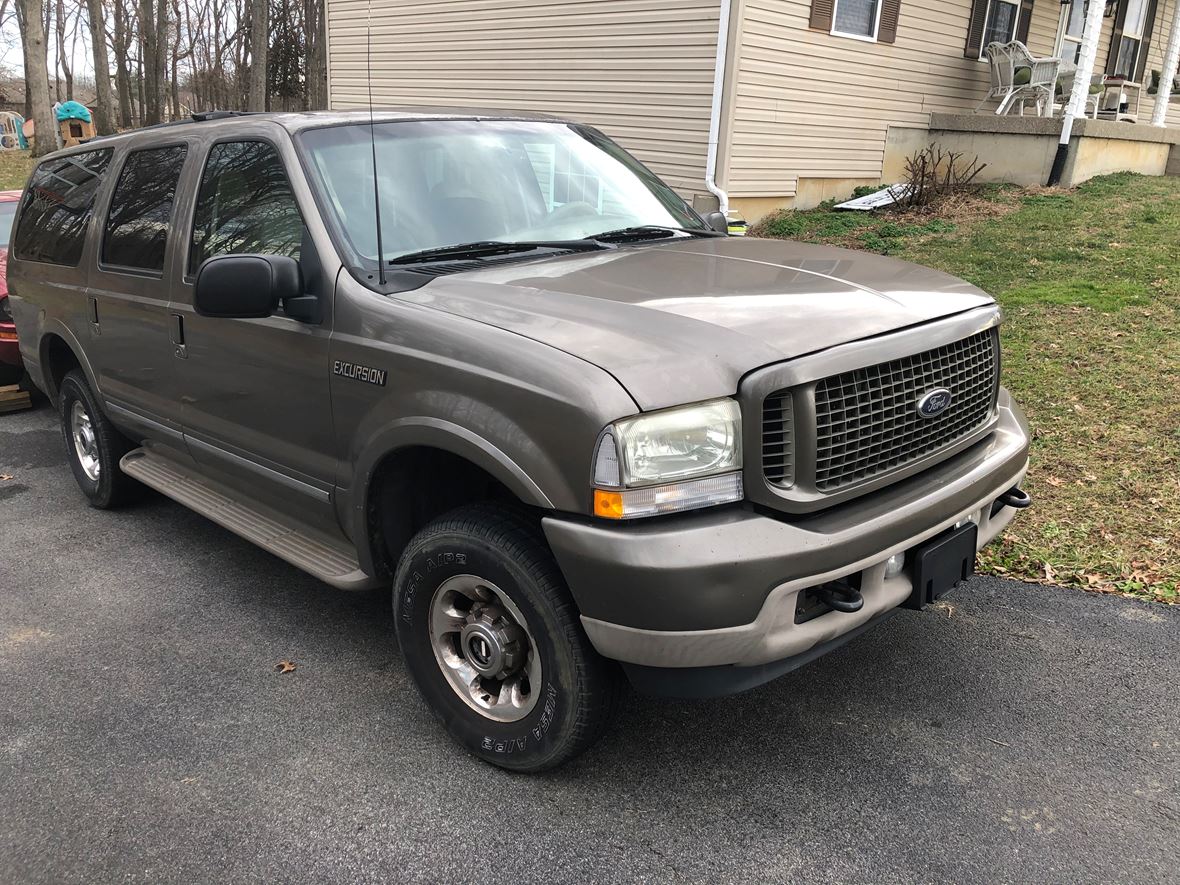 2003 Ford Excursion for sale by owner in Taylorsville