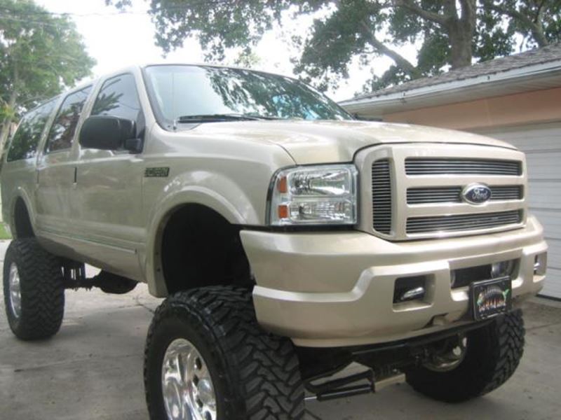2004 Ford Excursion for sale by owner in Lakeshore