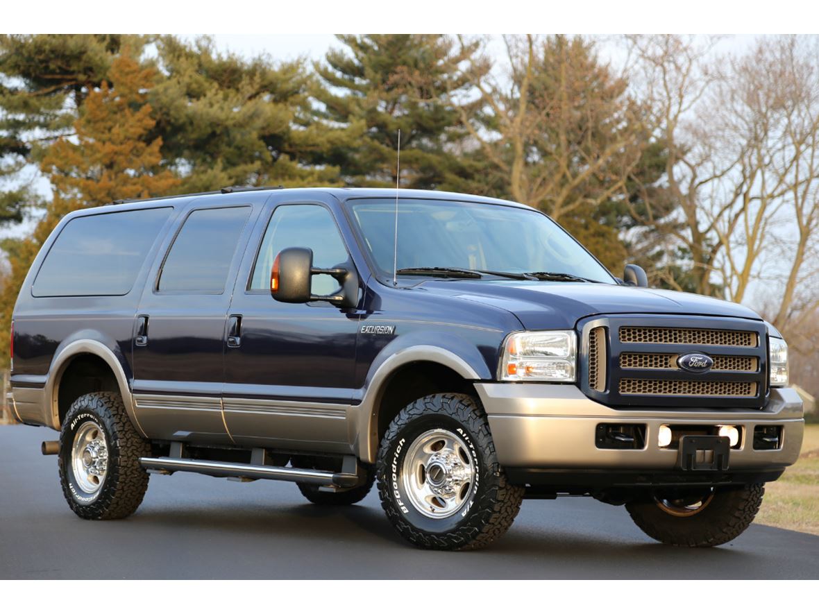 2005 Ford Excursion EDDIE BAUER for sale by owner in Brooklyn