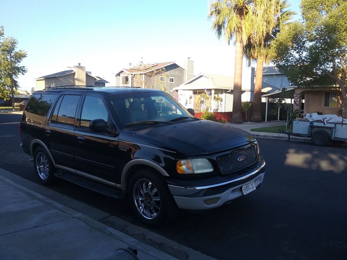 1999 Ford Expedition for sale by owner in Manteca