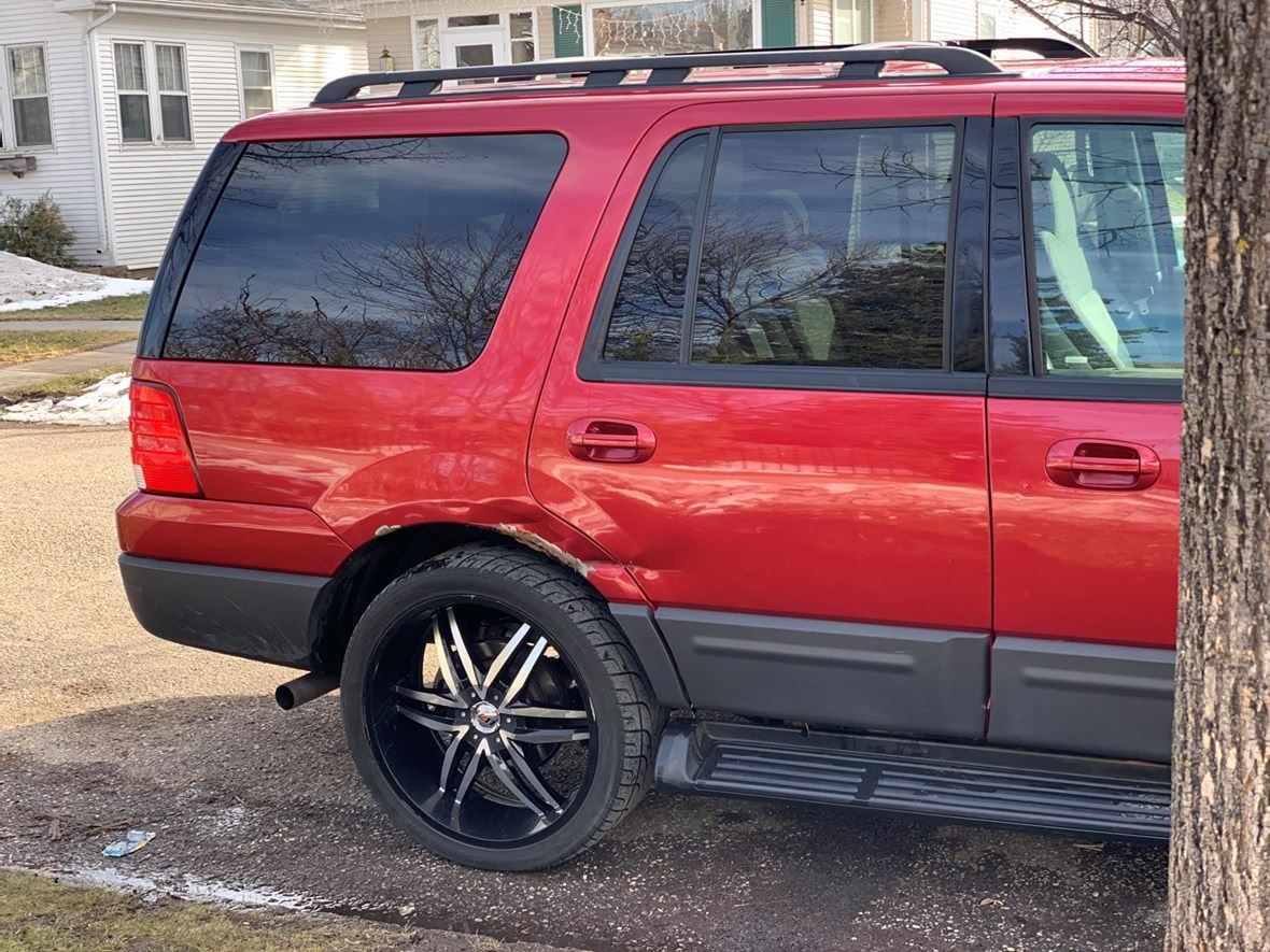 2005 Ford Expedition for sale by owner in Grand Forks