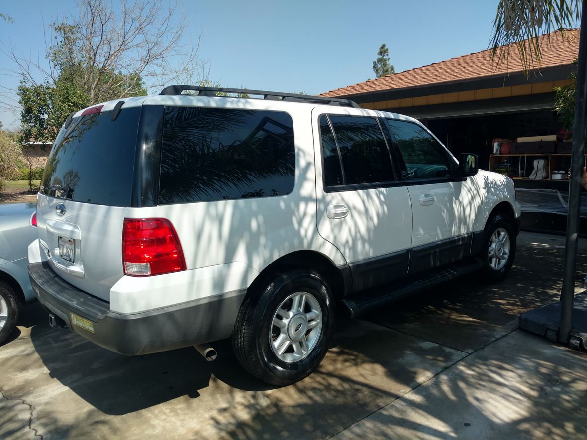 2006 Ford Expedition for sale by owner in Bakersfield