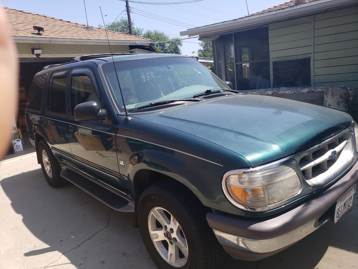 1996 Ford Explorer for sale by owner in Riverside