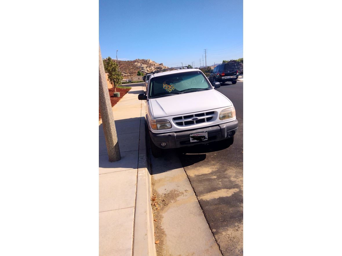 1999 Ford Explorer for sale by owner in Menifee