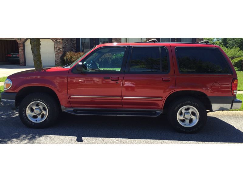 2000 Ford Explorer for sale by owner in Odenton