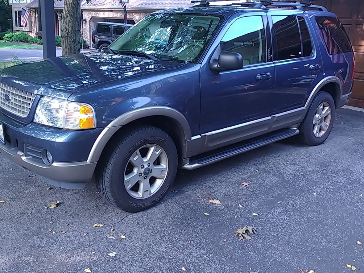 2003 Ford Explorer for sale by owner in Saint Charles