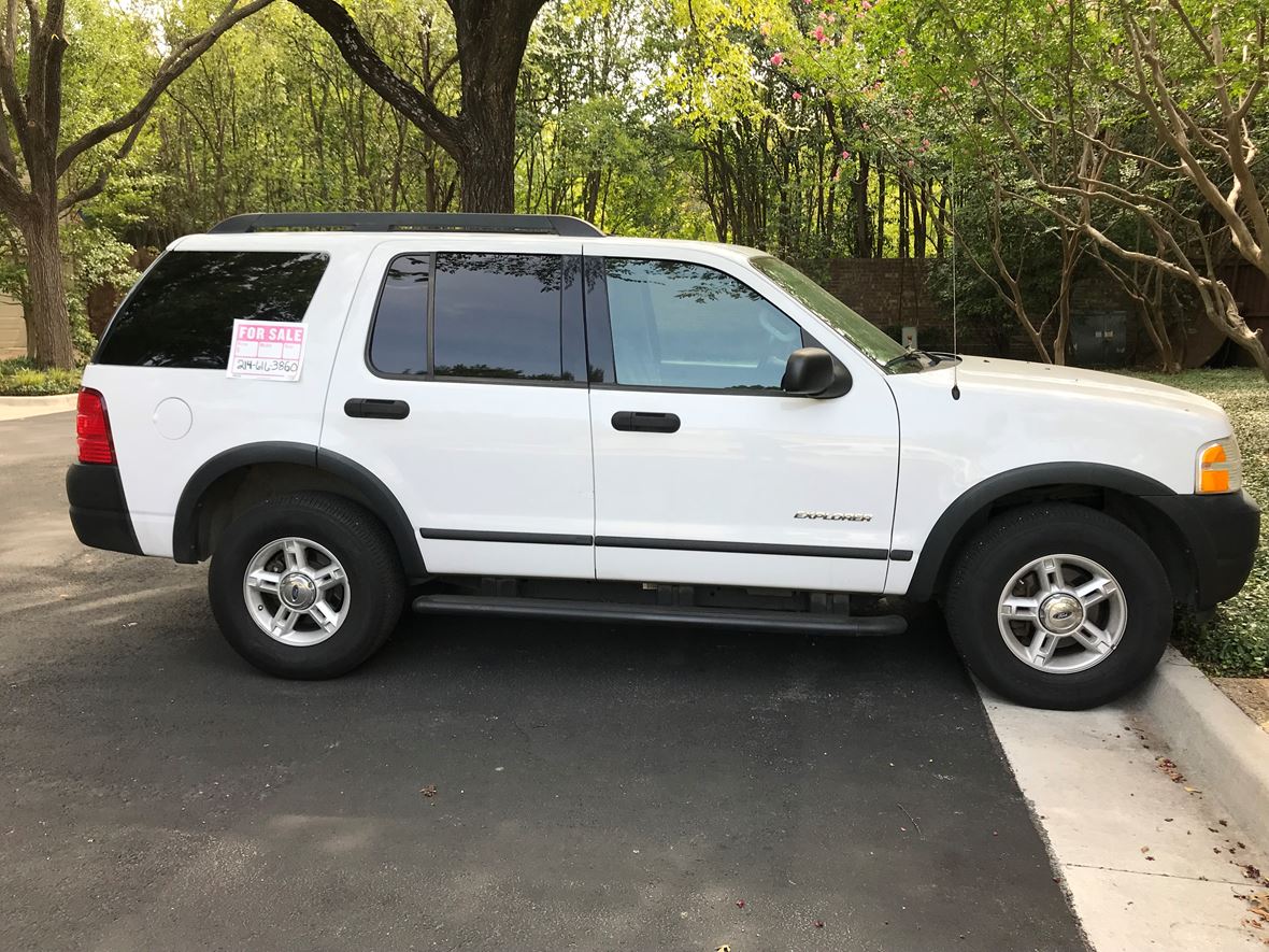 2005 Ford Explorer for sale by owner in Dallas