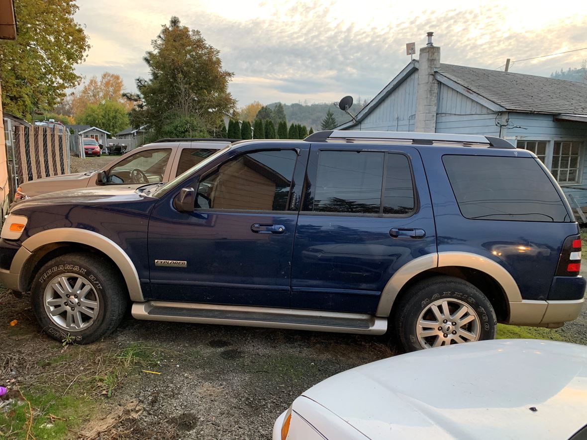2005 Ford Explorer for Sale by Owner in Roseburg, OR 97470