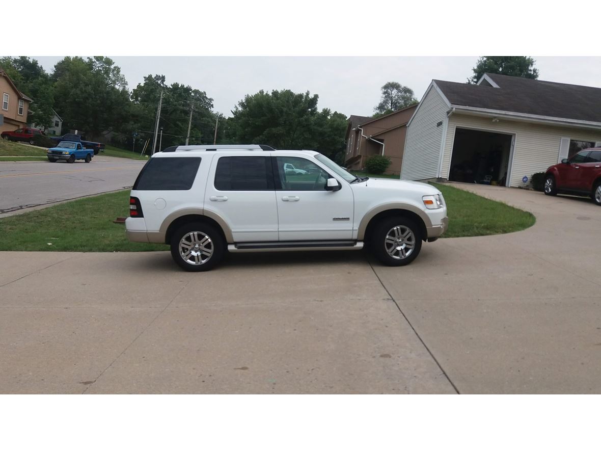 2006 Ford Explorer for sale by owner in Shawnee