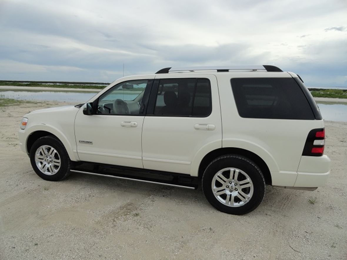 2007 Ford Explorer for sale by owner in Okeechobee