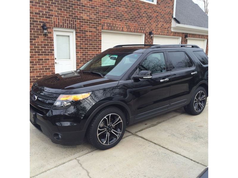 2014 Ford Explorer for sale by owner in Wagram