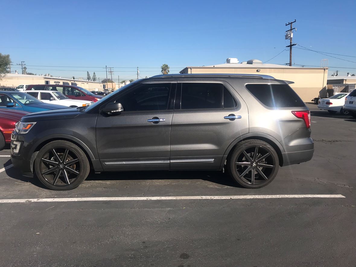 2016 Ford Explorer for sale by owner in Placentia
