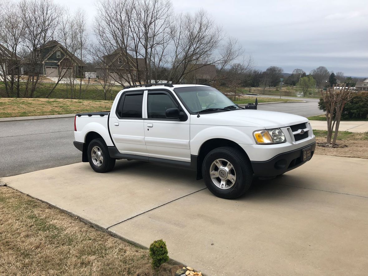 2004 ford explorer pickup